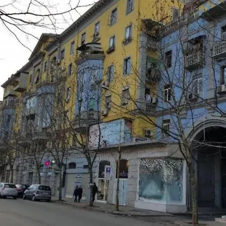 Lägenhet Blloku Unique